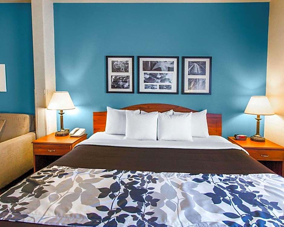Sleep Inn & Suites Evansville - Casper