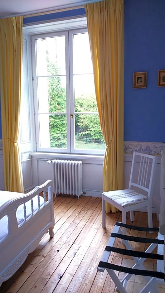 AU MANOIR DE LA BARRE