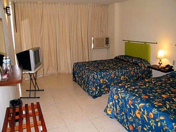 Parque Inn Hotel & Suites