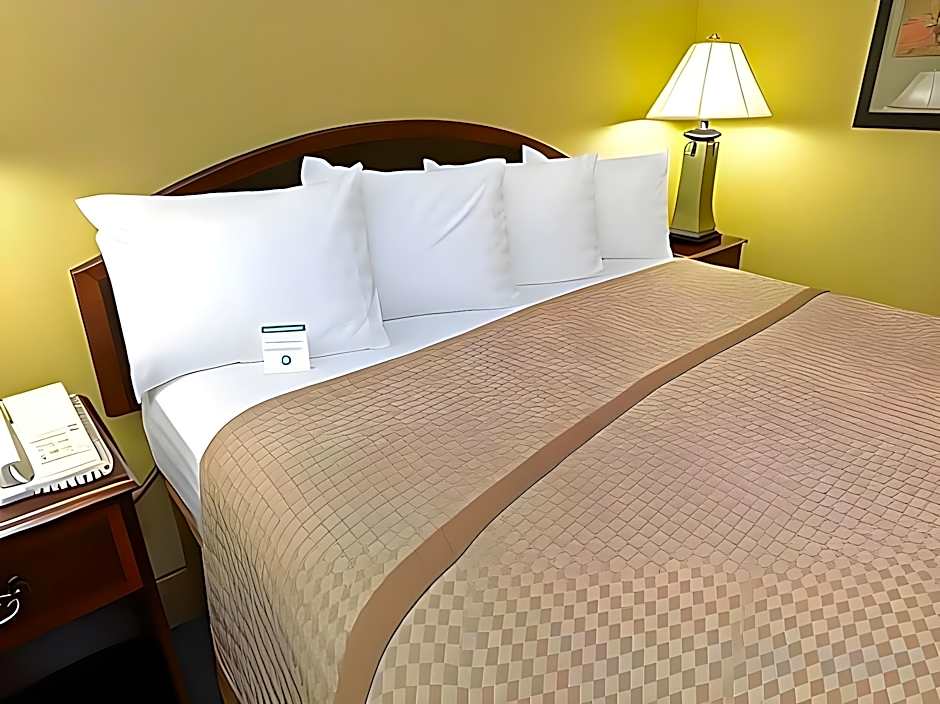 Americas Best Value Inn Iola