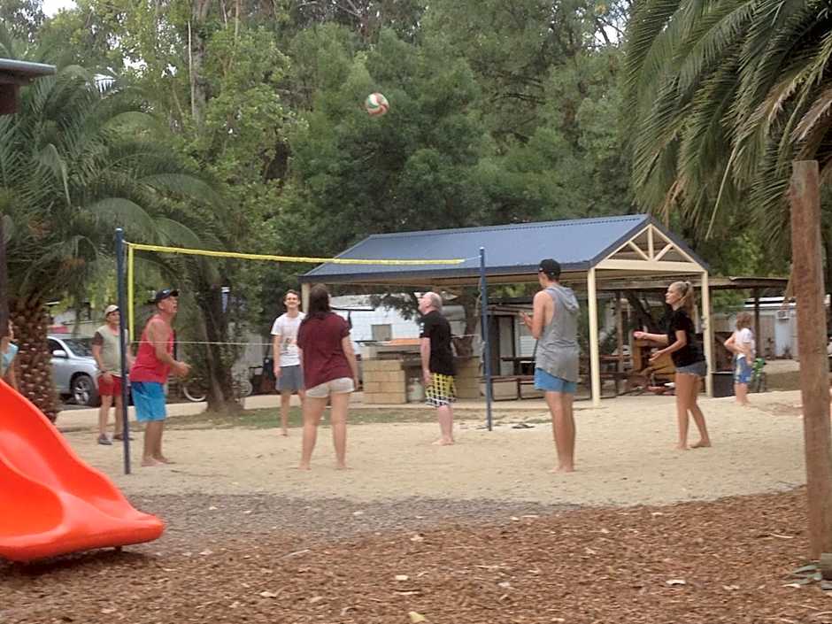 Nagambie Caravan Park & Motel