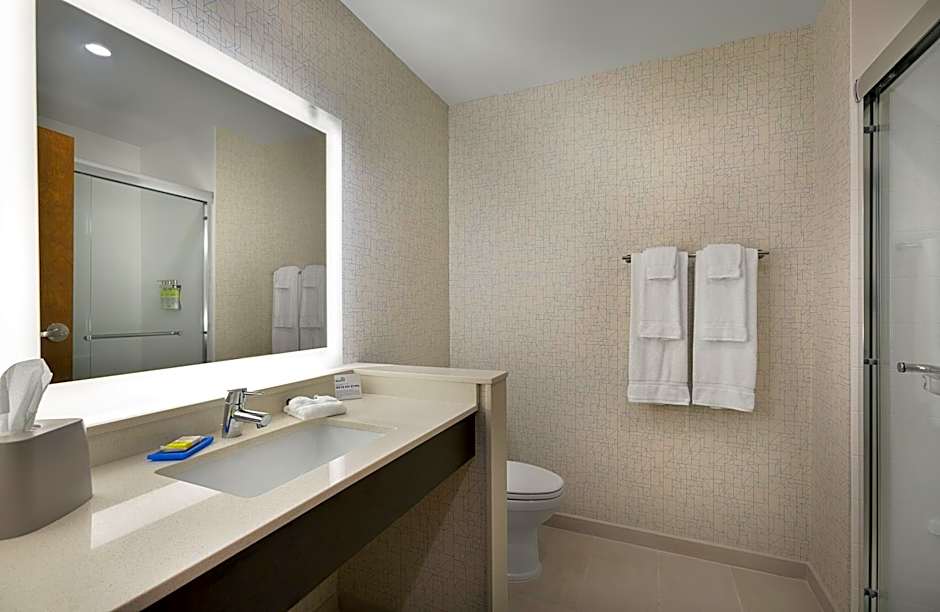 Holiday Inn Express - Lake Park by IHG