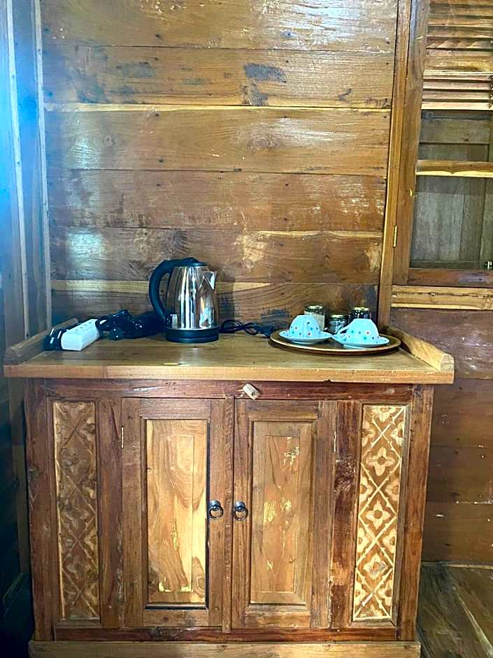 Black Lava Hostel and Lodge