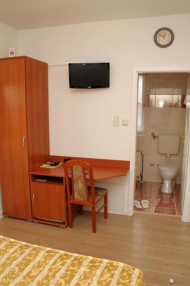 Hotel Vila Tina