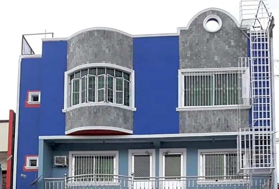 RGL Pinamalayan Condotel by RedDoorz