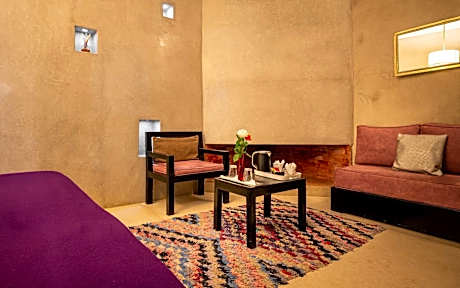 Twin Room with Bath