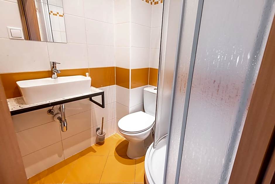 Sapphire Hotel Rooms Lechicka
