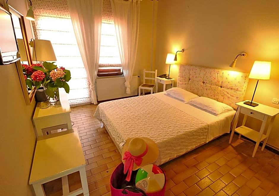 Boutique Hotel Kentrikon & Bungalows