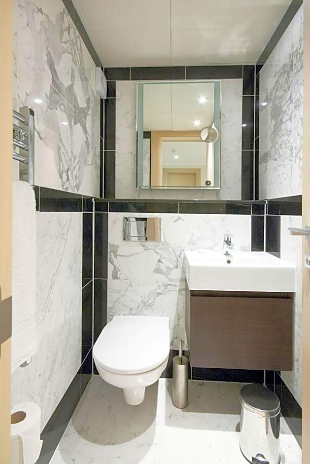 Claverley Court Apartment Knightsbridge