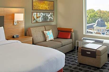 Corner King Suite
