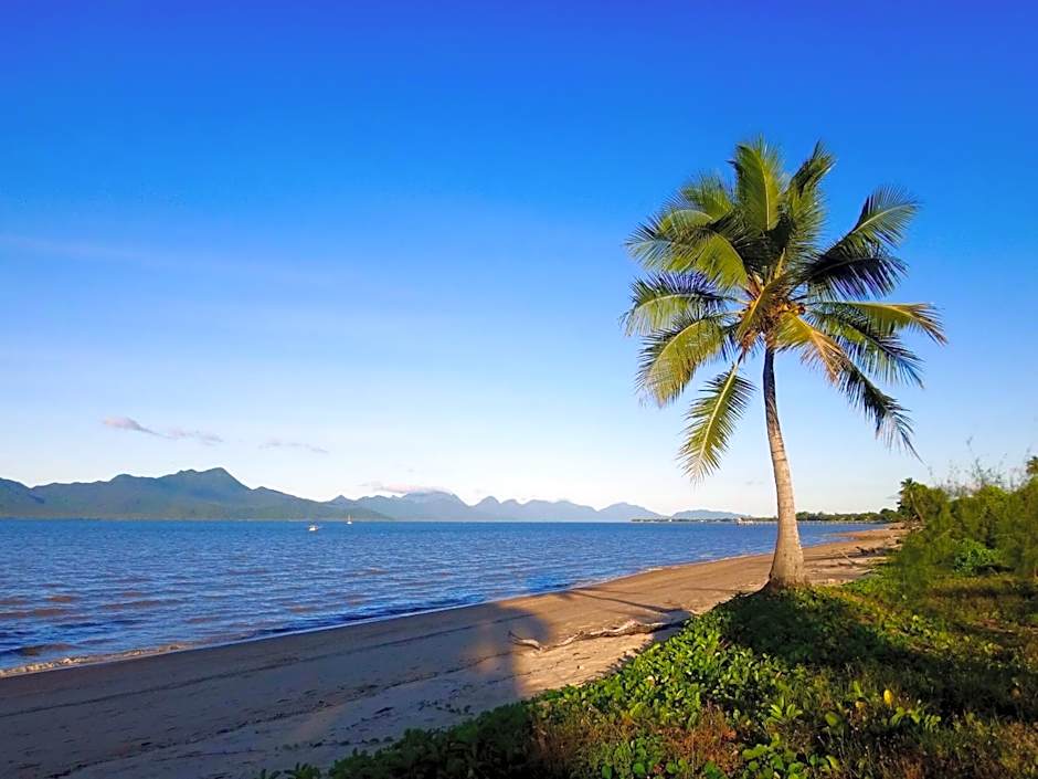 Cardwell at the Beach