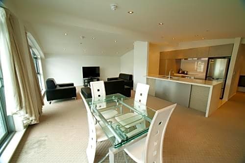 Distinction Wellington, Century City Hotel