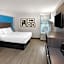 La Quinta Inn & Suites by Wyndham Houston Stafford Sugarland