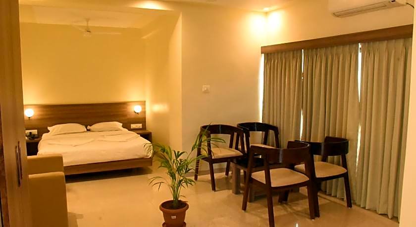 The Byke Skylark Seafront Resort, Dapoli