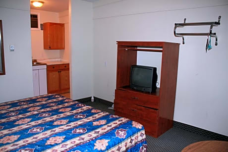 King Room with Kitchenette