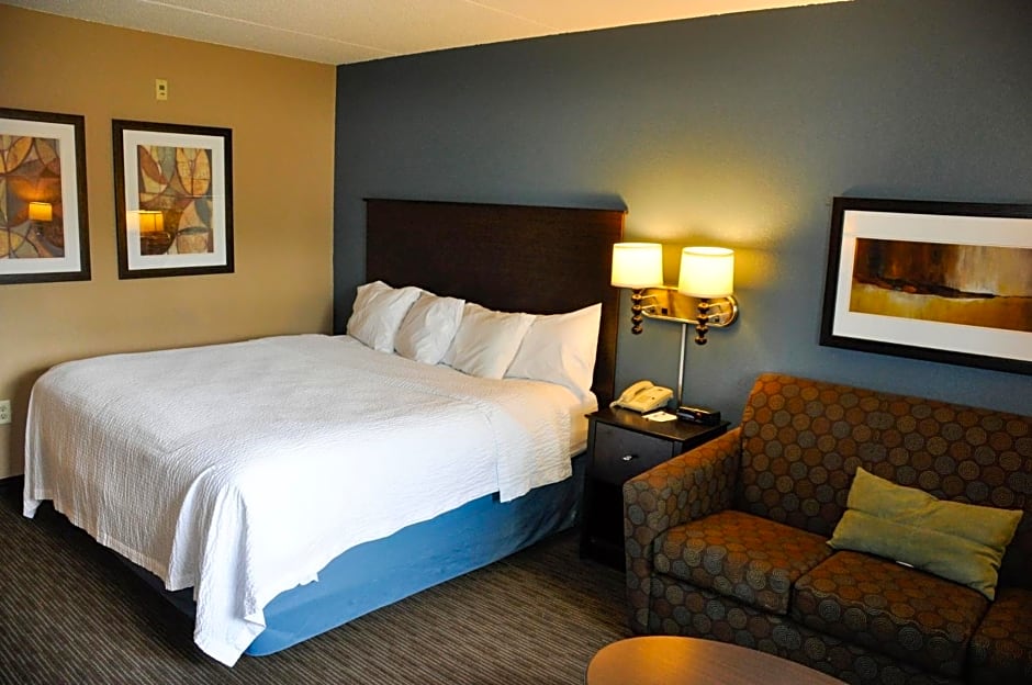 AmericInn by Wyndham Clear Lake