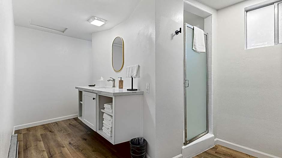 Suite Meadow @CN Lodge# 7