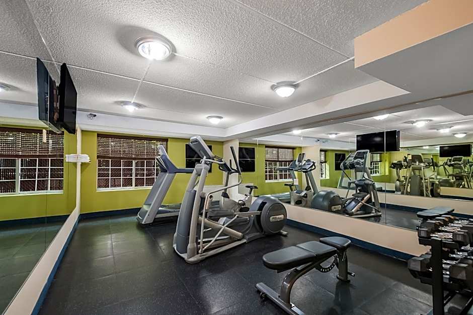 Country Inn & Suites by Radisson, Fredericksburg South (I-95), VA