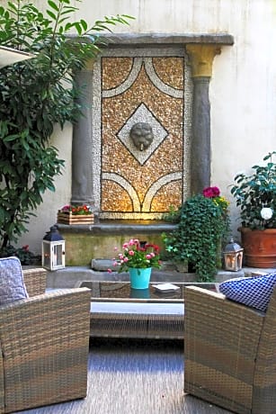 Il Cortile di Elisa & our flats