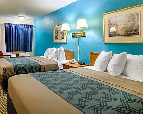 Standard Queen Room with Two Queen Beds - Non-Smoking