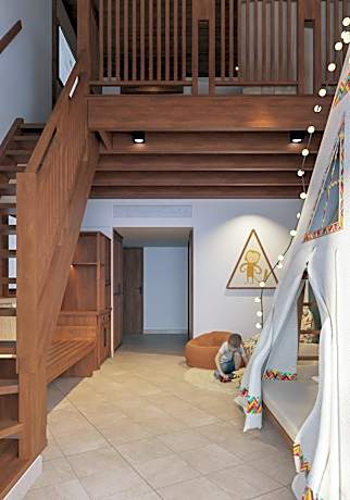 Family Concierge Suite Duplex 2 Adult + 1 Child