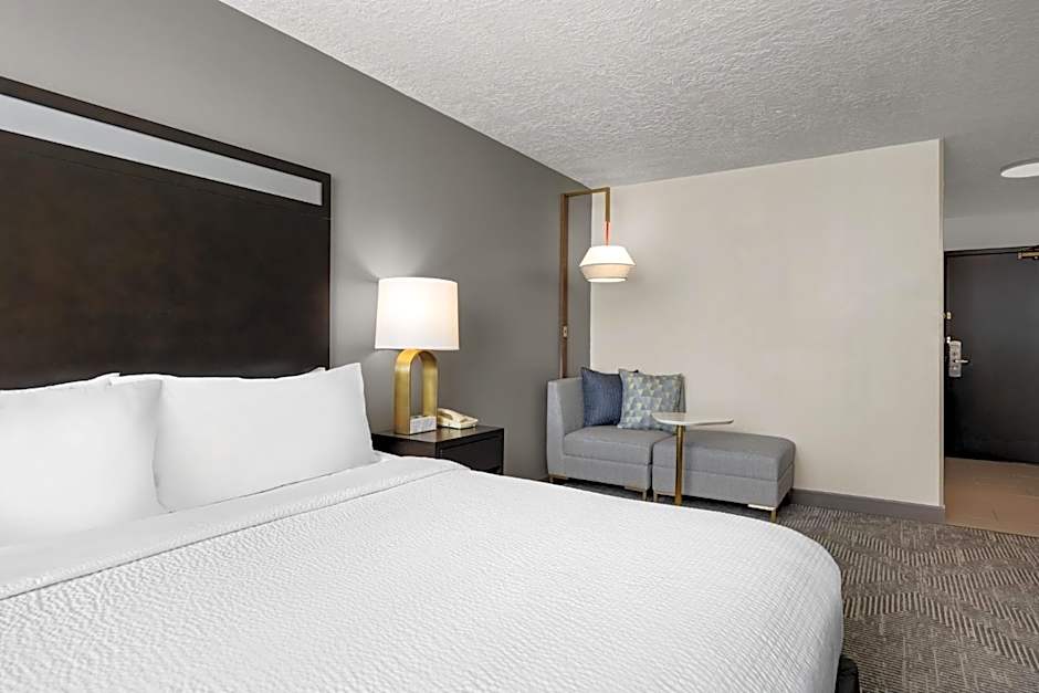 Holiday Inn & Suites Albuquerque Airport By IHG