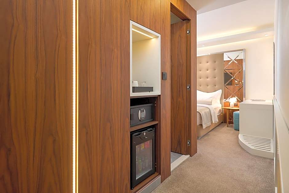 Time Boutique Hotel