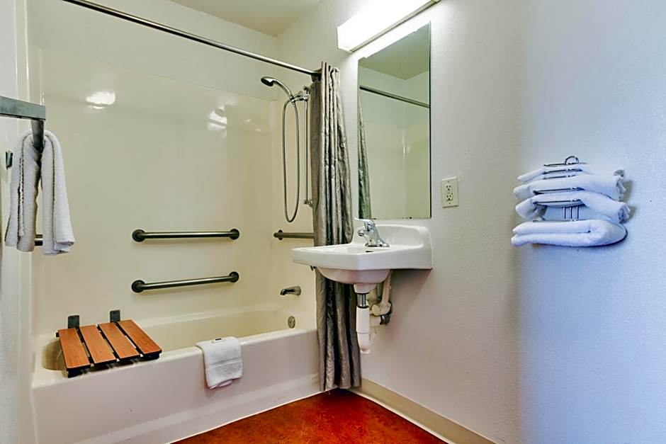 Motel 6-Irving, TX - Dallas