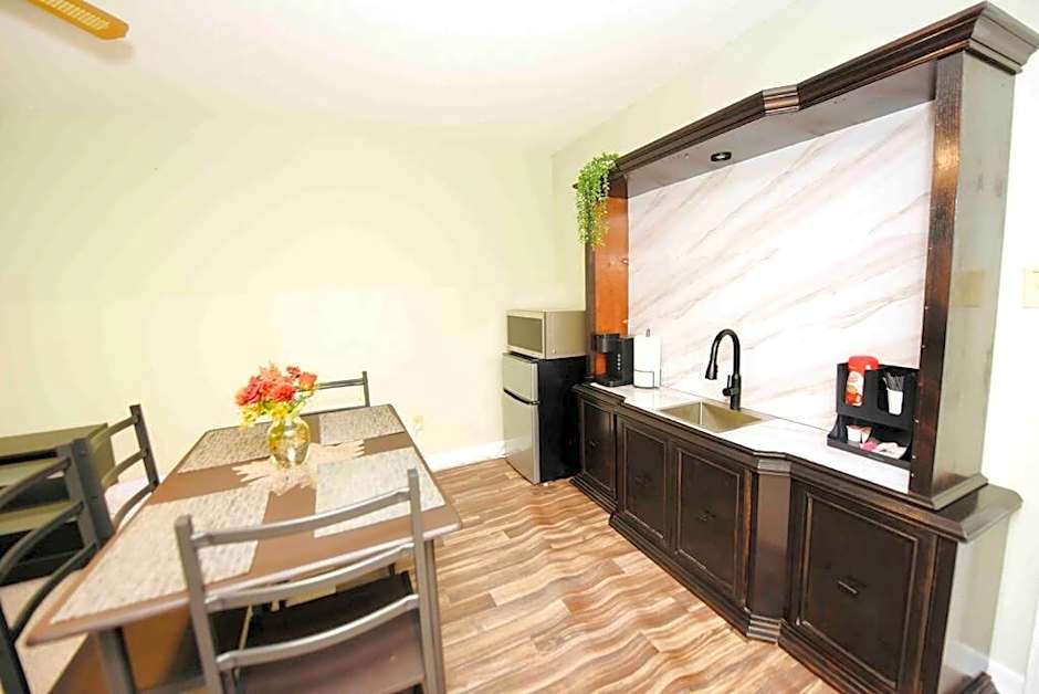 Spacious Hearth Escape with Natural Light & fireplace