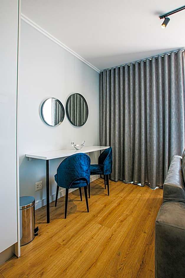 Ellipse Waterfall Executive Apartments