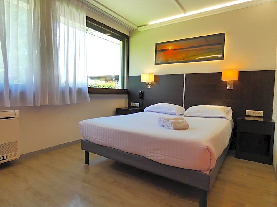 Hotel Be Guest Limoges Sud ex Black & Green