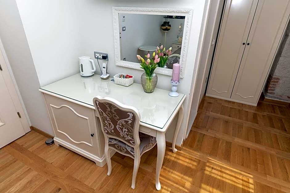 Deluxe Collection Hotel Kastel - Depadanse