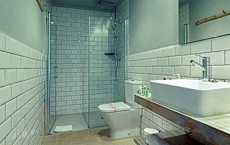 SINGLE ROOM ECONOMY 1 ADULT