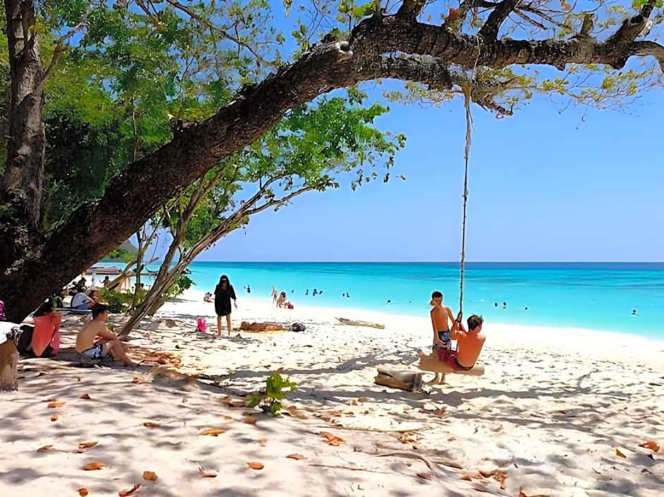 Aha Lanta Cozy Hostel