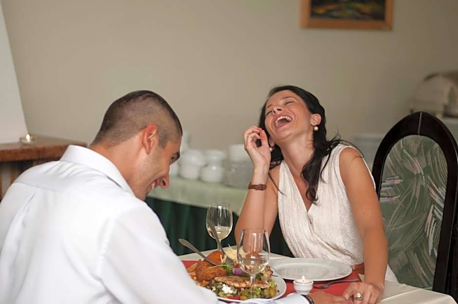 Gosztola Gyöngye-az erdő szállodája