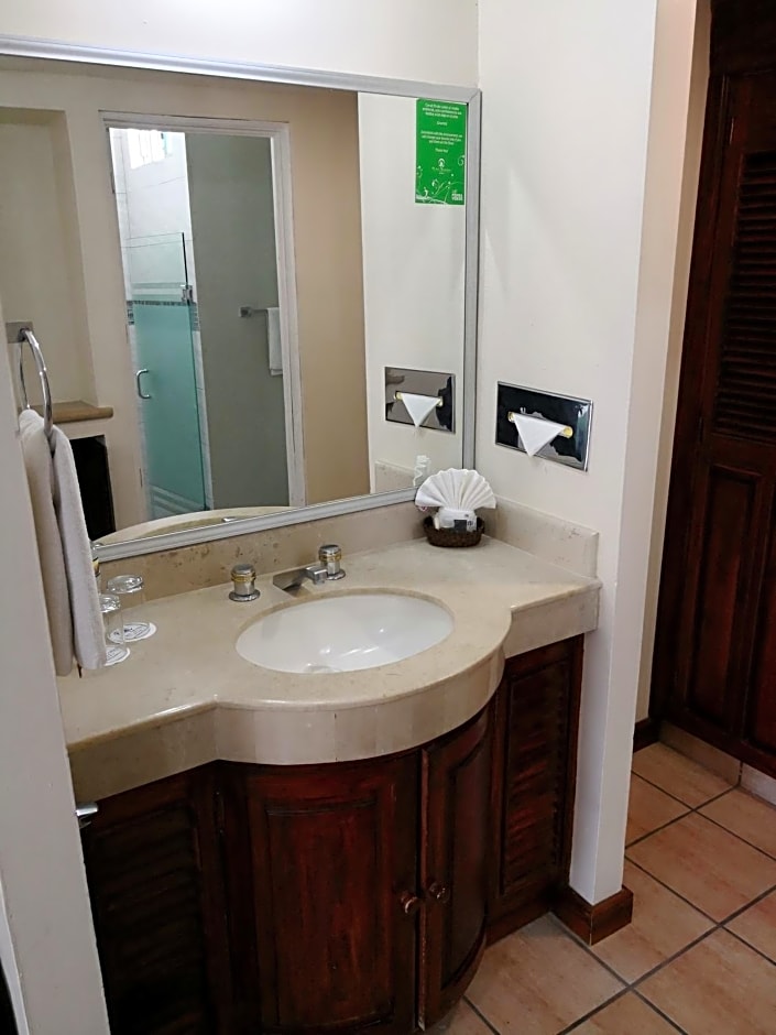 Hotel Playa Marina