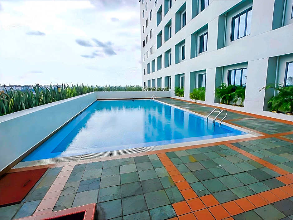 Crystal Crown Hotel Harbour View Port Klang