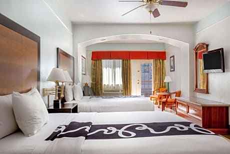 Deluxe Queen Room with Two Queen Beds and Ocean View - Non-Smoking