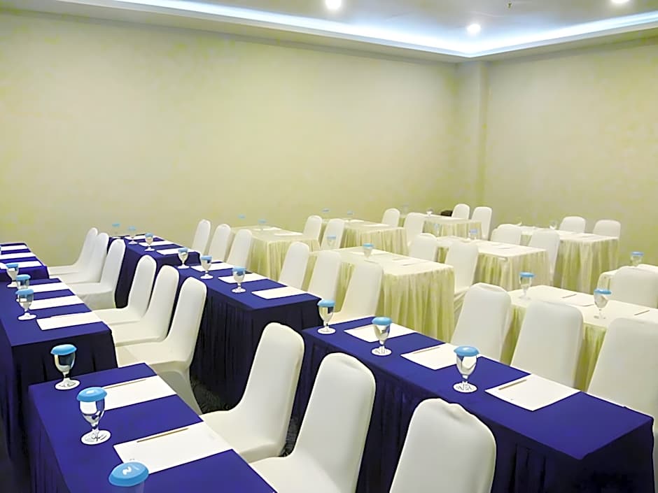 Zenith Hotel