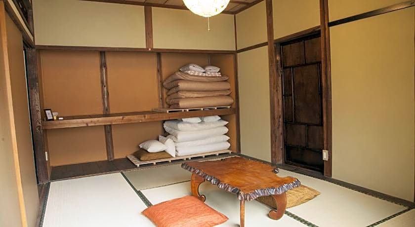 Guest House tokonoma