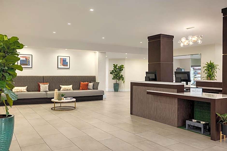 Crowne Plaza Orlando - Lake Buena Vista By IHG