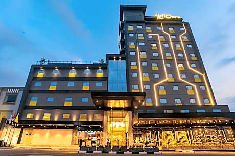 Yello Hotel Harbour Bay Batam