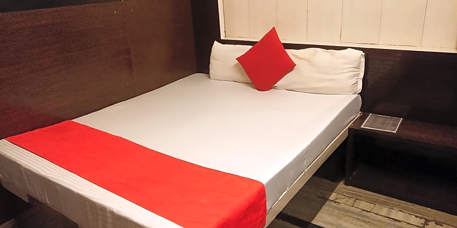 Abhineet Palace Hotel