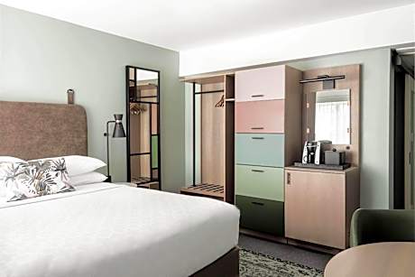 Standard Room with Two Queen Beds