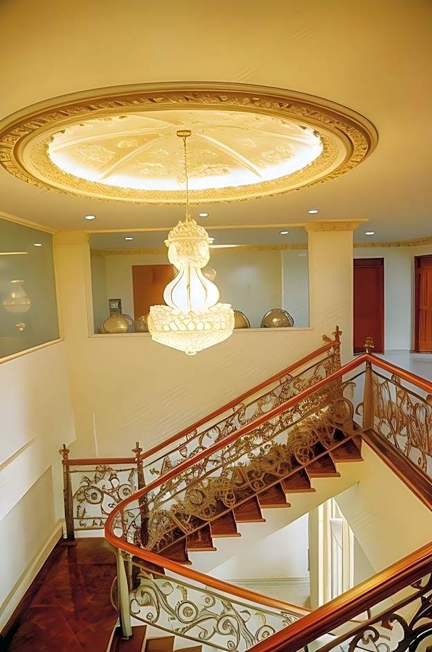 Hersya Front One Inn Surabaya