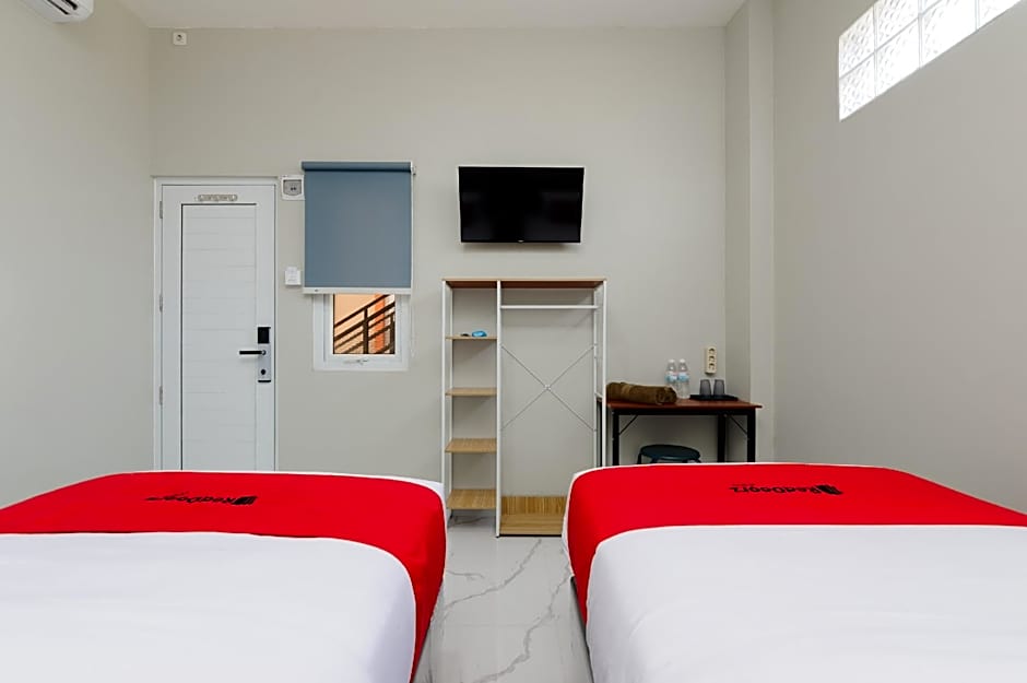 RedDoorz near GSG UNILA Lampung