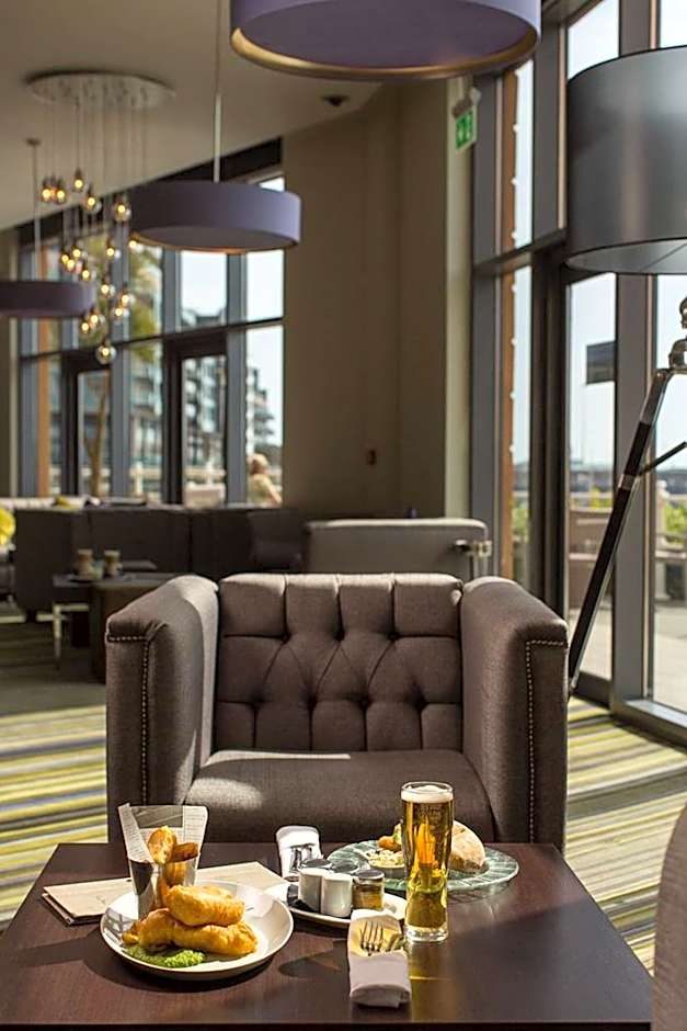 Radisson Blu Waterfront Hotel, Jersey