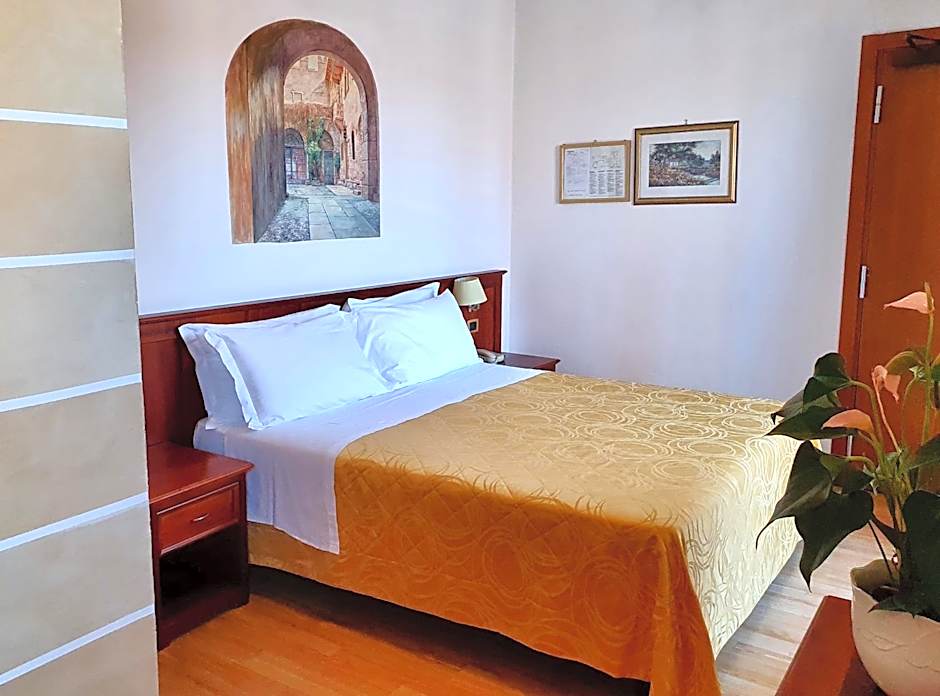 Hotel Aurora