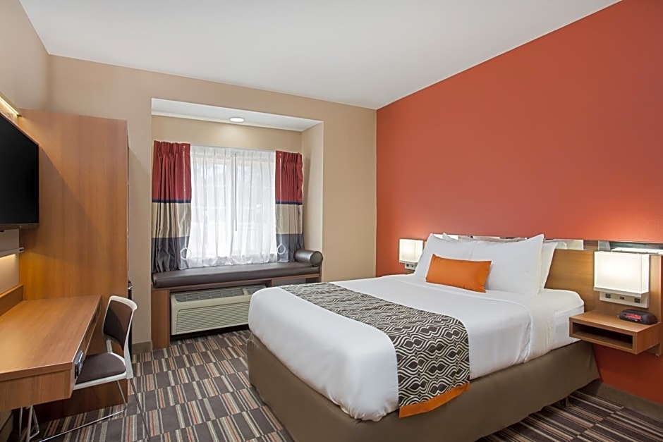 Microtel Inn & Suites by Wyndham Walterboro
