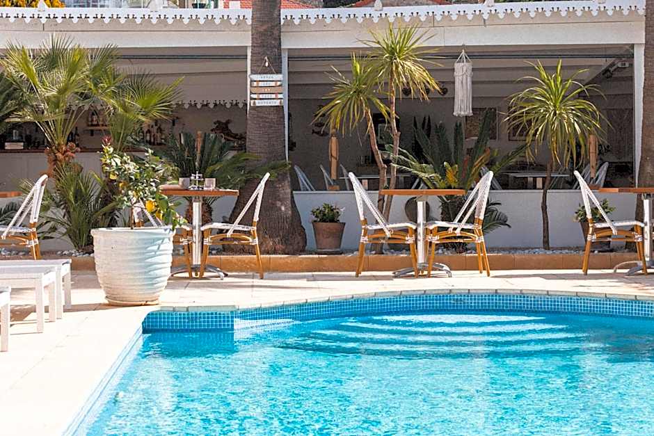 Hôtel La Villa Juan Beach